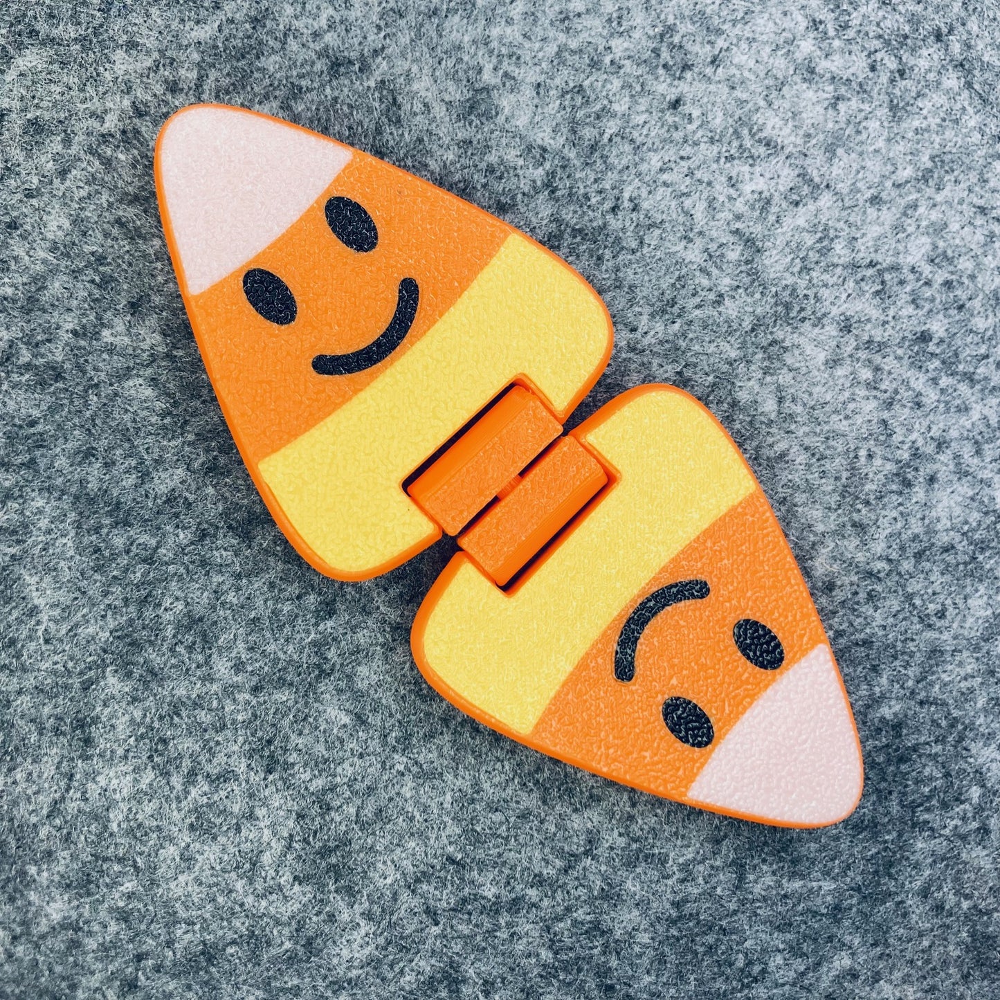 Candy Corn Flip Buddy 🎃 - FP005
