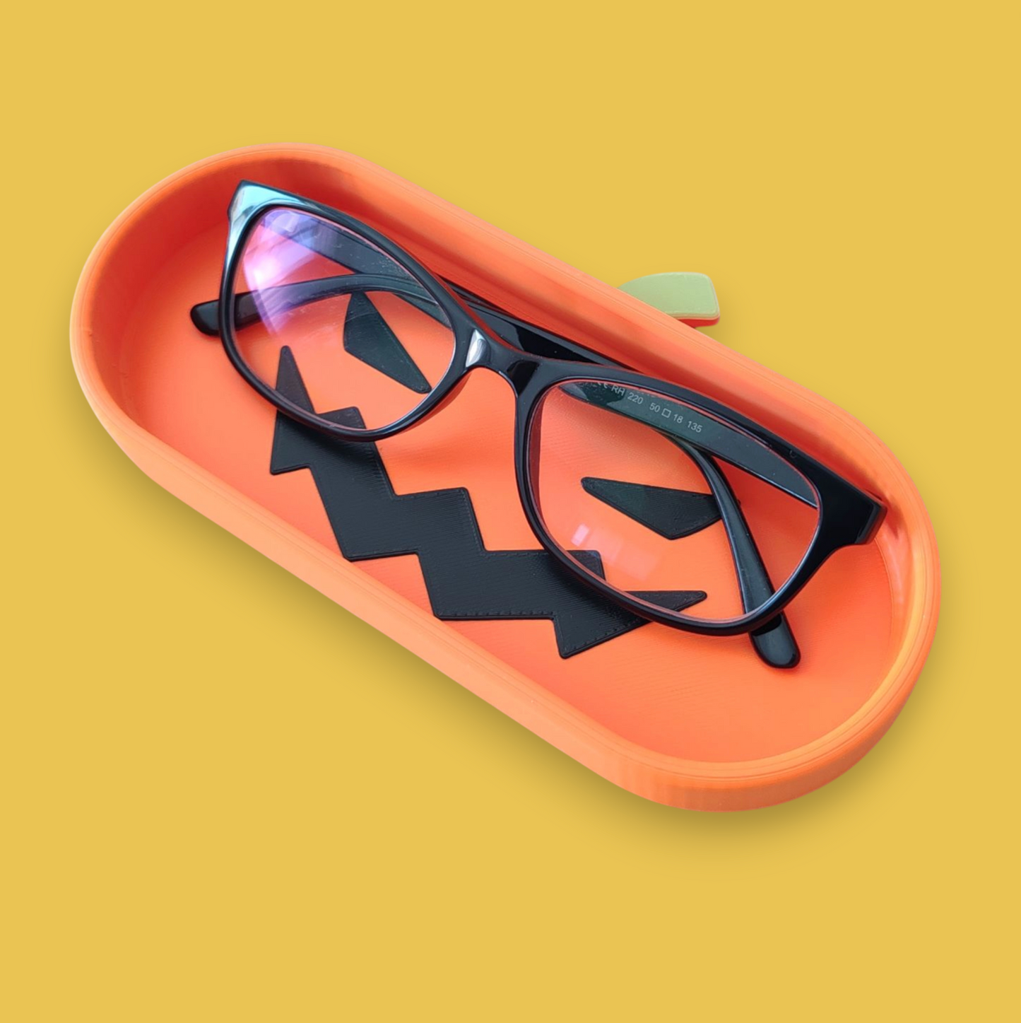 K002 - Pumpkin Glasses Tray - Eyewear Holder