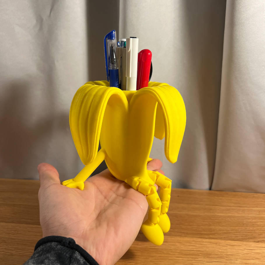 Articulated Banana Pen Holder – Fun & Functional Desk Accessory