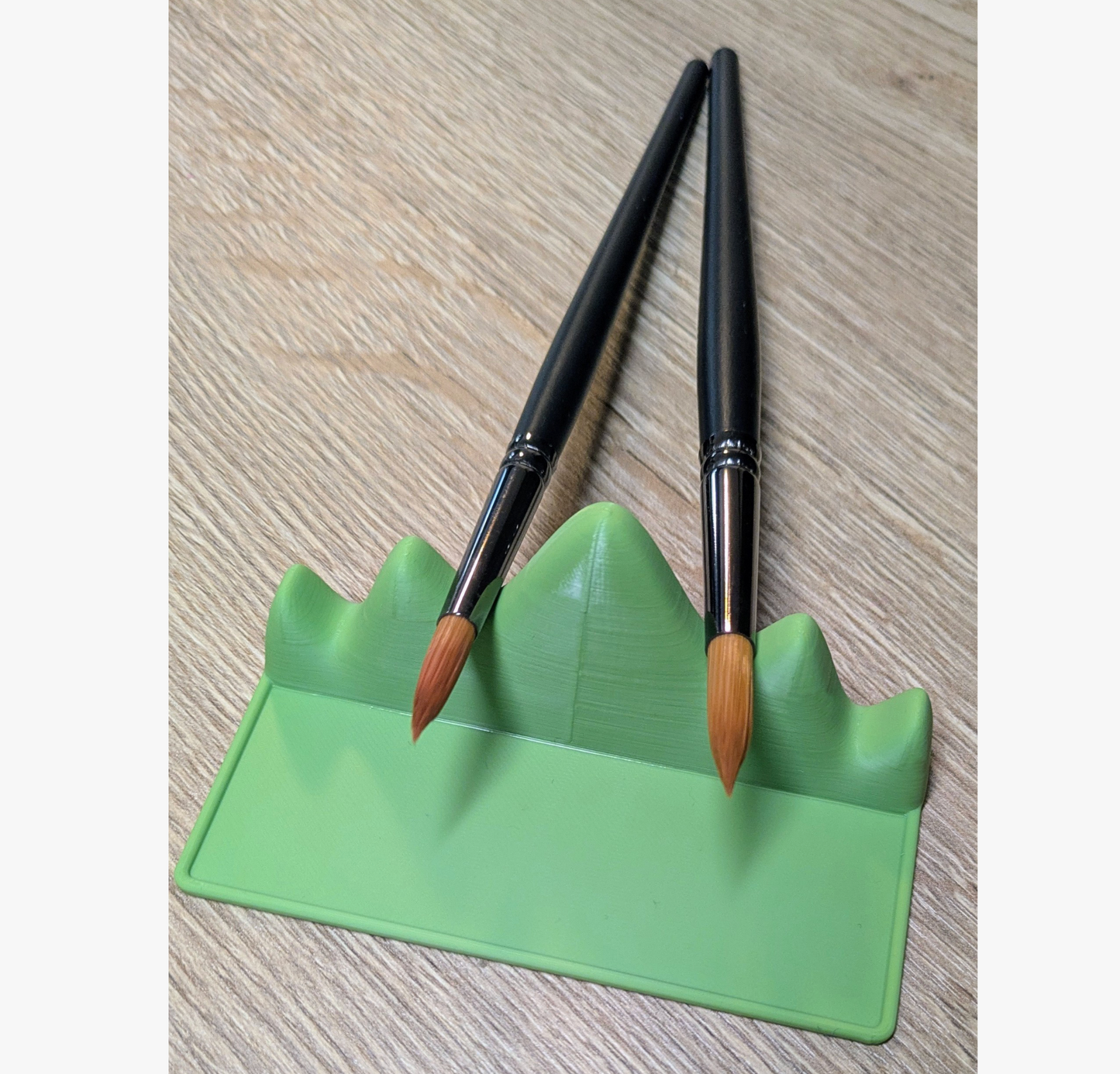 Mountain Brush Holder – Stylish, Compact & Practical  - P007