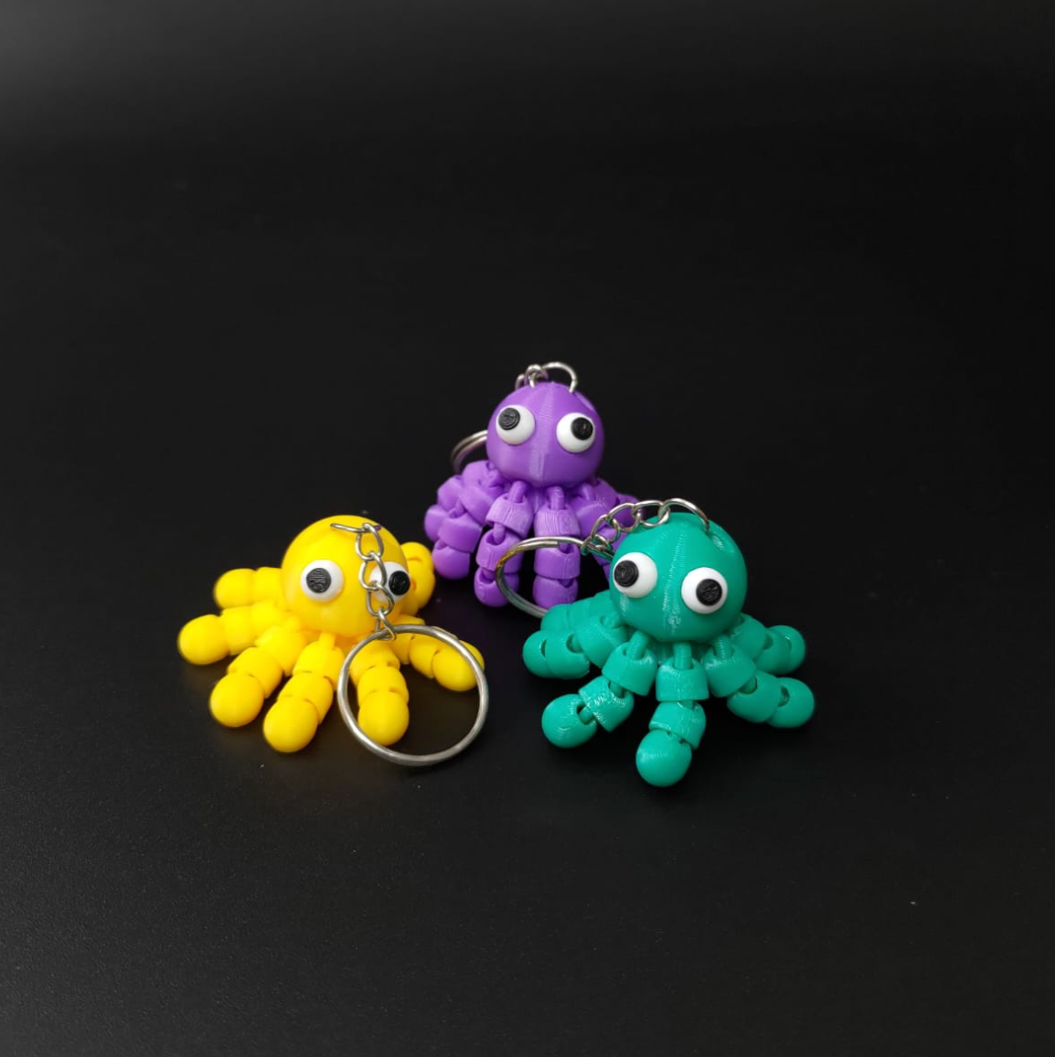 KC05  - Flexi Funny Octopus Keychain.