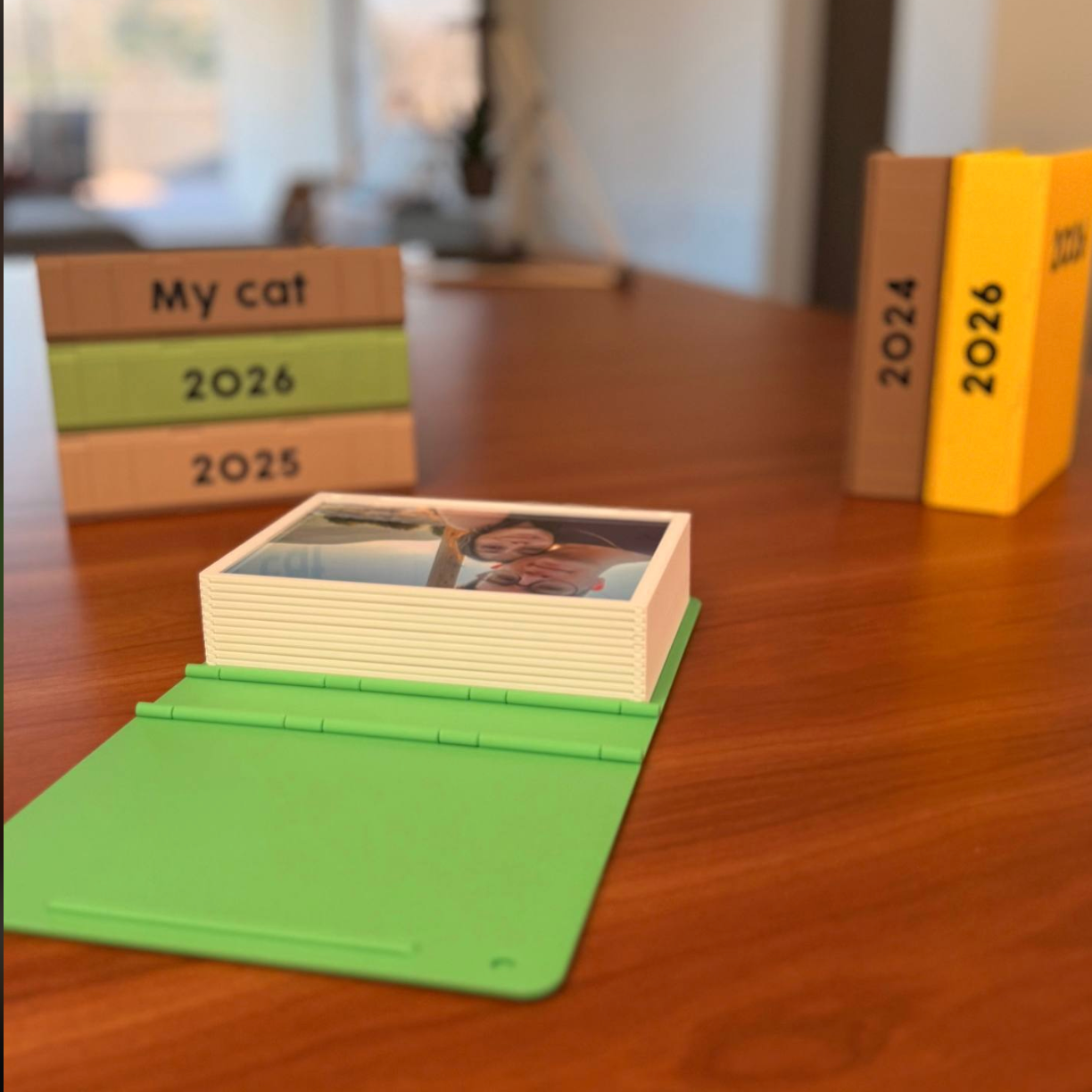 Customized Photo Flipbook.