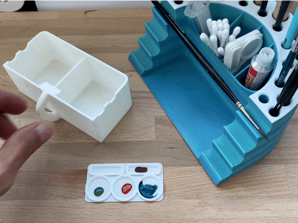 Paint Brush Rack – Compact, Functional & Artist-Friendly